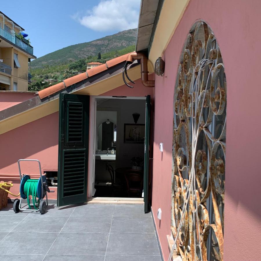 La Trabacca, Attico Nel Pieno Centro Di Levanto Exterior foto
